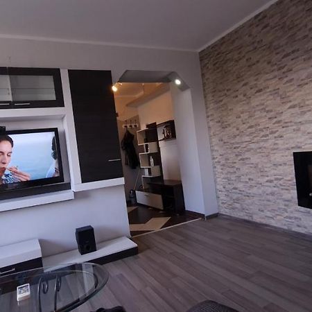 Ultracentral Apartments Bacău Buitenkant foto