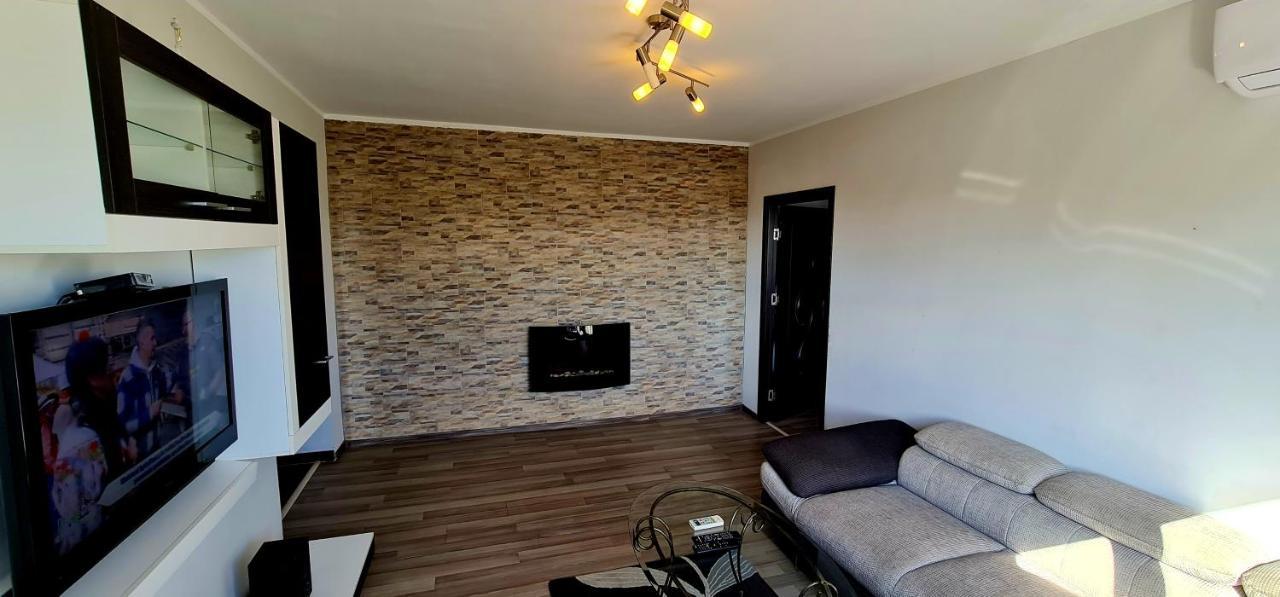 Ultracentral Apartments Bacău Buitenkant foto